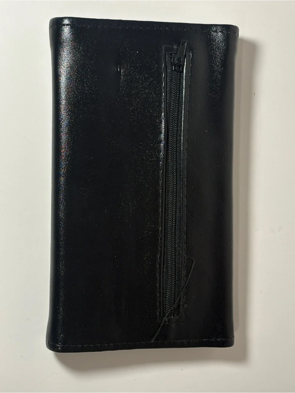 Black SUNY Vintage-Style Wallet – Snap Closure & Zipper Pocket